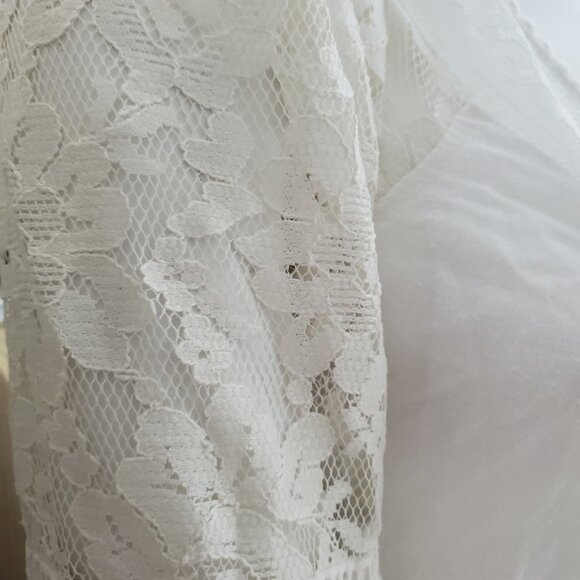 White/Off White Boho Lace Flare Sleeved Top - Picture 7 of 9